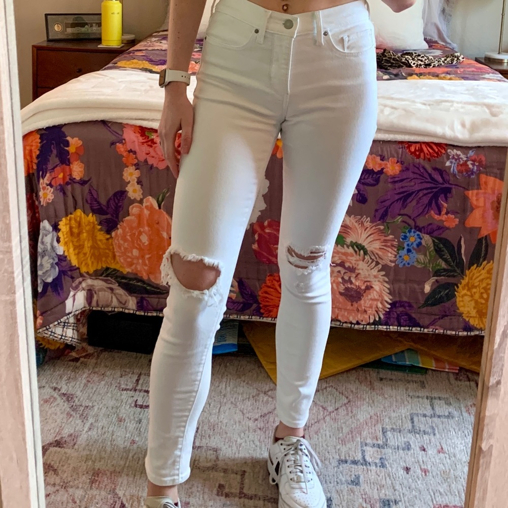 Levis white skinny jeans